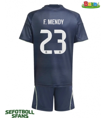 Real Madrid Ferland Mendy #23 Bortaställ Barn 2025-26 Kortärmad (+ Korta byxor)